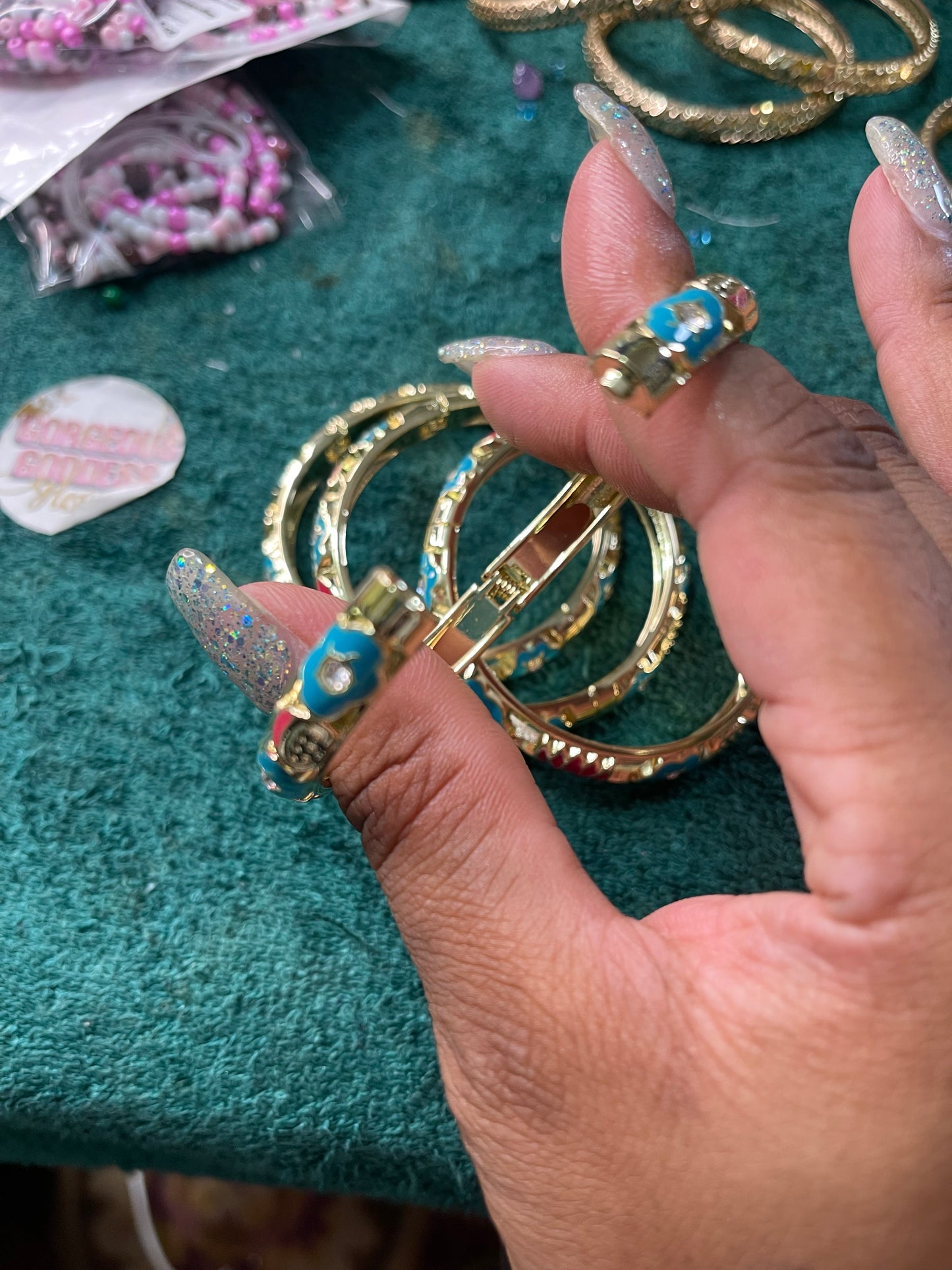 Red & Blue Flower open bangle