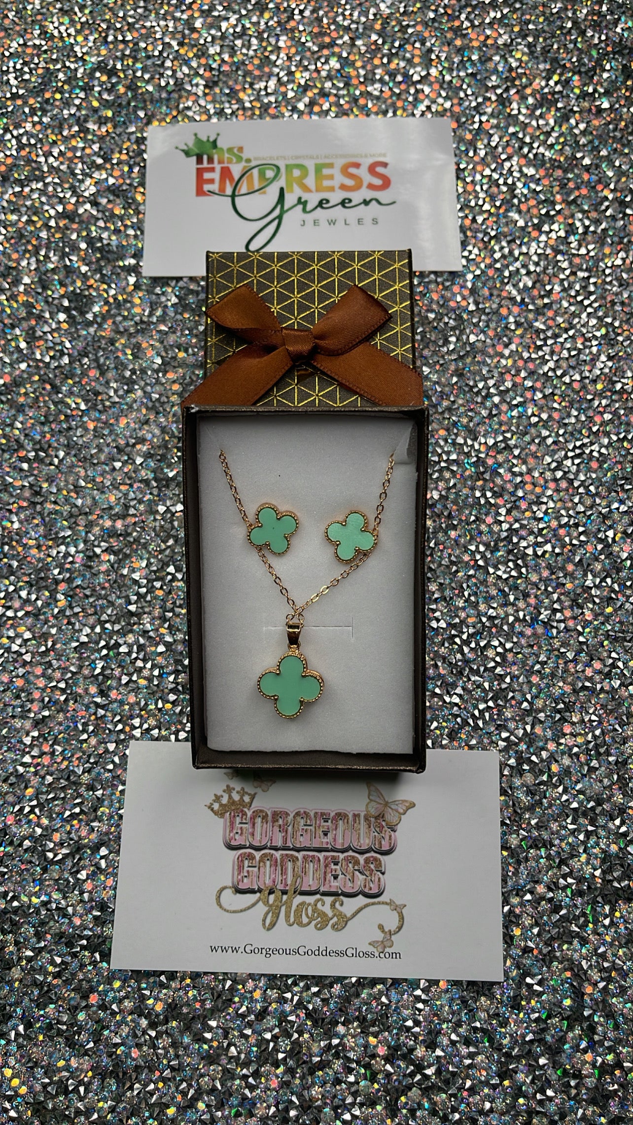 Light Green Dainty Four Leaf Clover Charms Gift Box