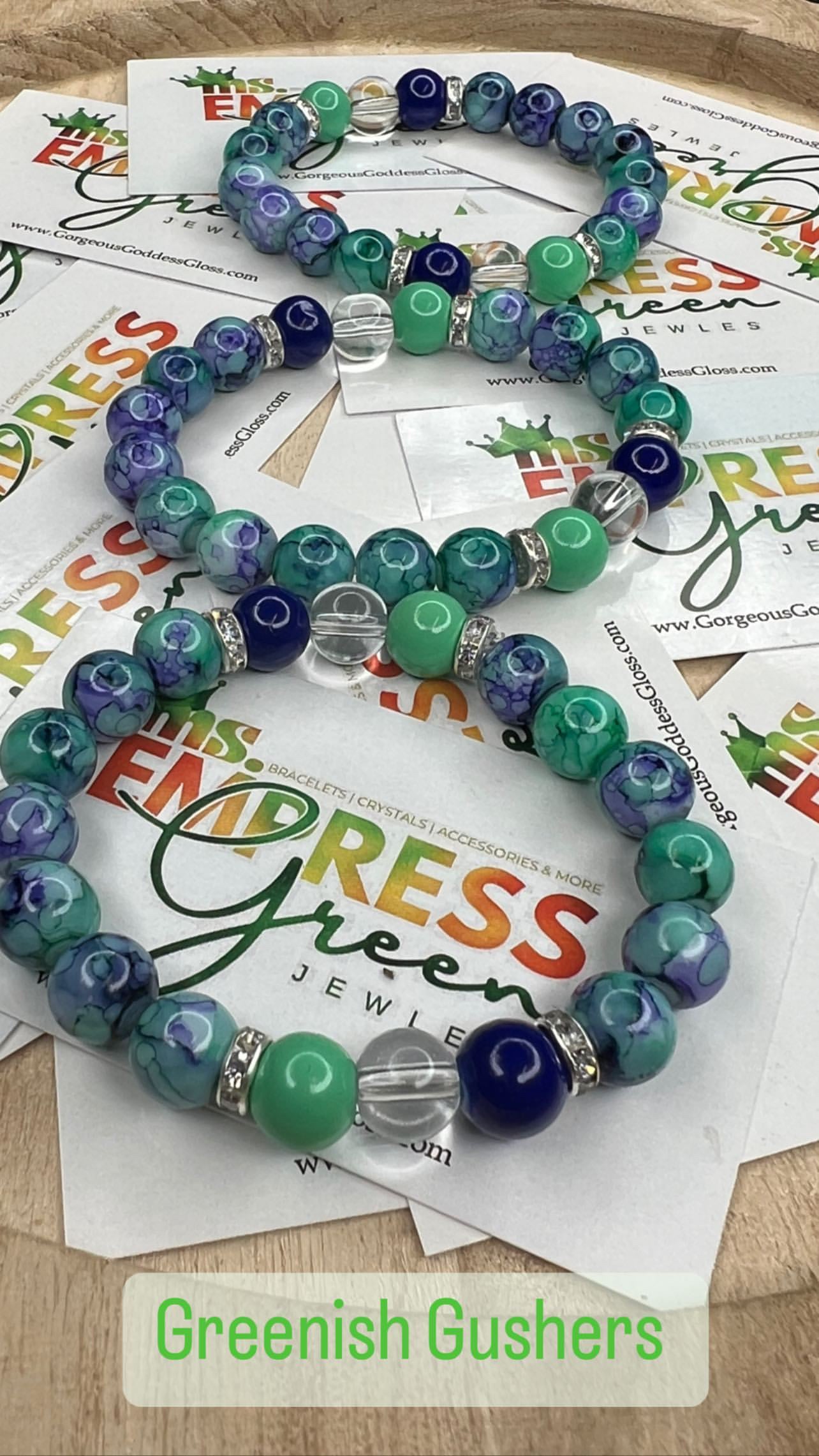 Greenish Gushers Bracelets 10mm 1pc