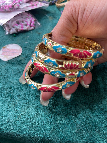 Red & Blue Flower open bangle