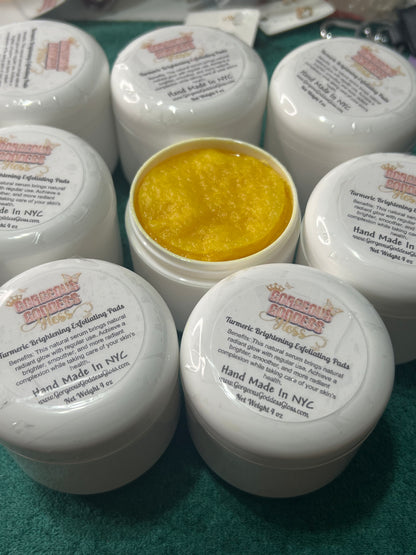 Turmeric Brightening Exfoliating Pads