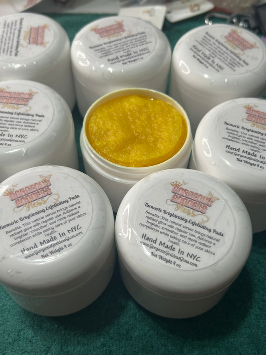 Turmeric Brightening Exfoliating Pads