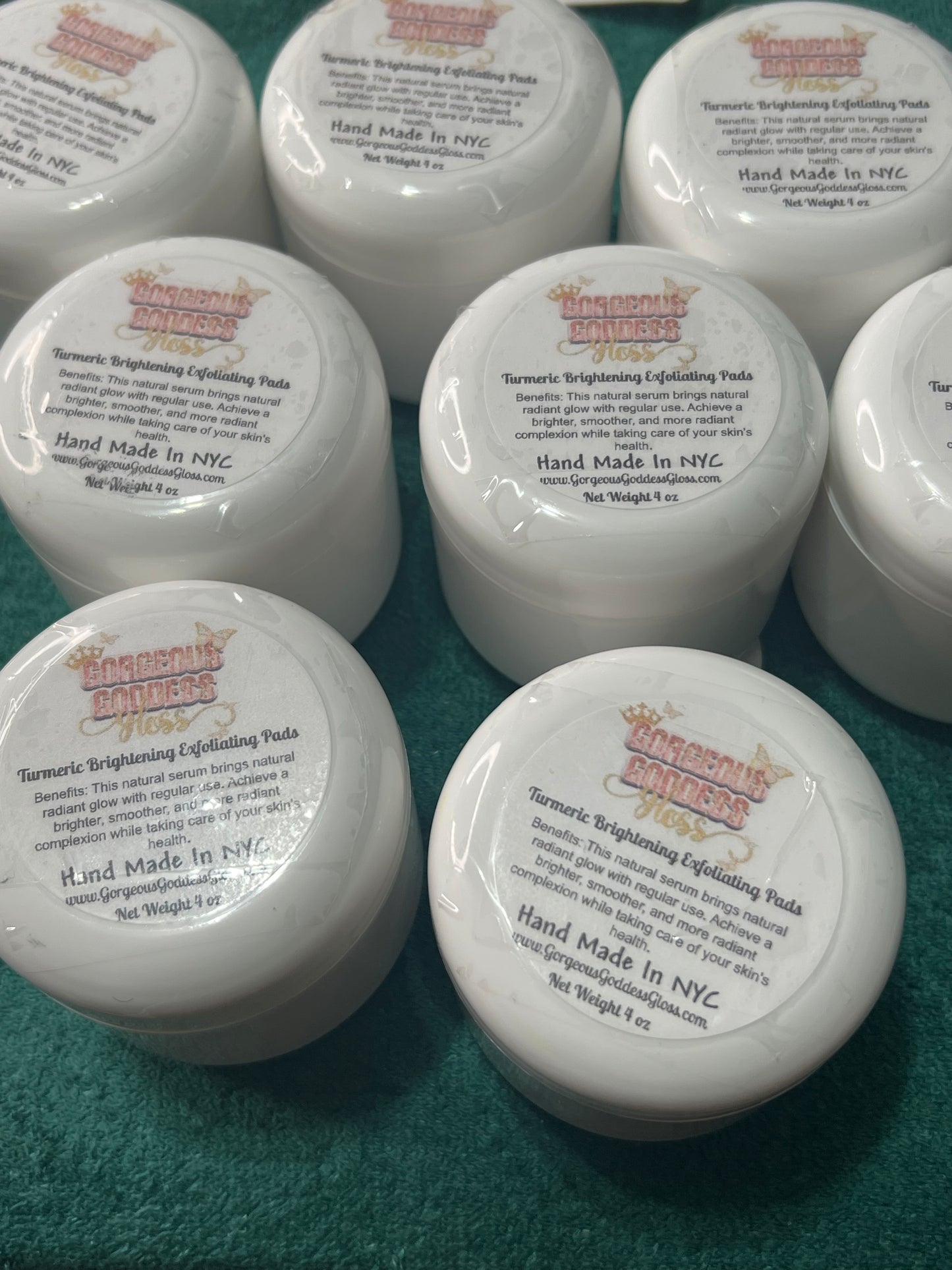 Turmeric Brightening Exfoliating Pads