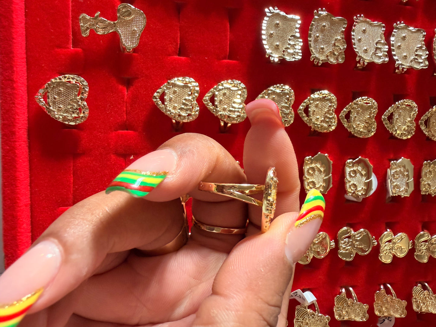 Small HK Bow Face Heart  Nugget Ring