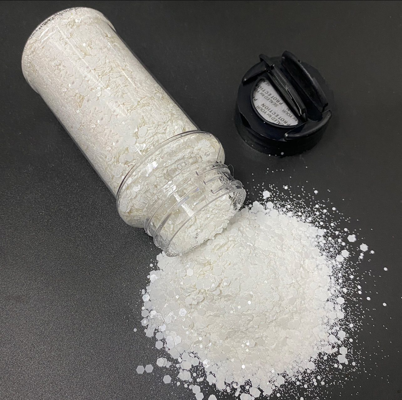 White Like Snow Chunky Glitter - kc400 2oz