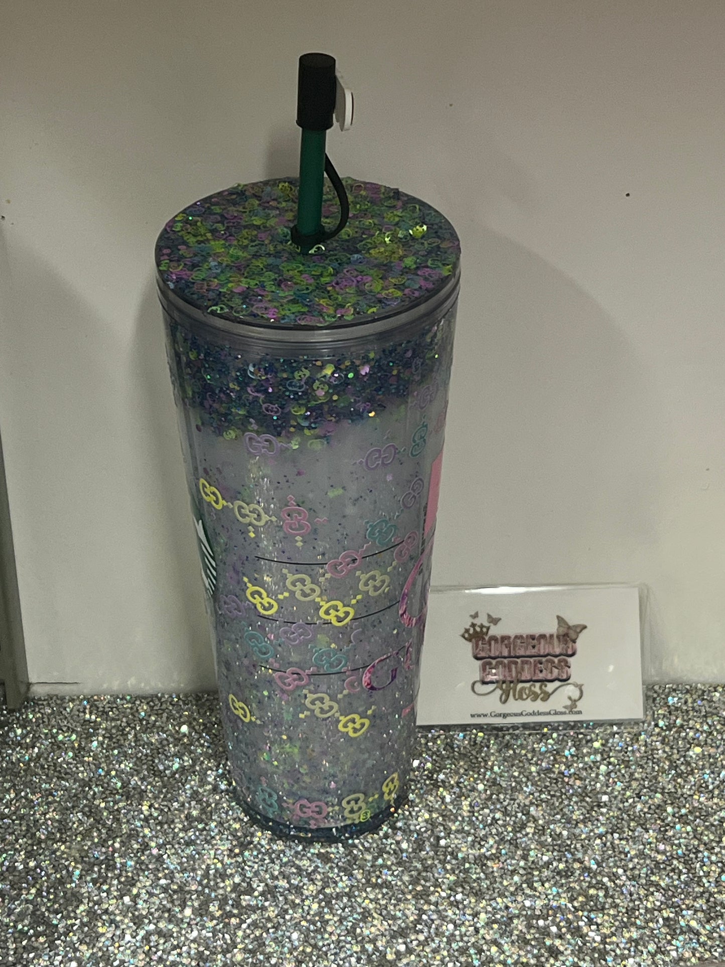 BIG GG Glow In The Dark Snowglobe Cup