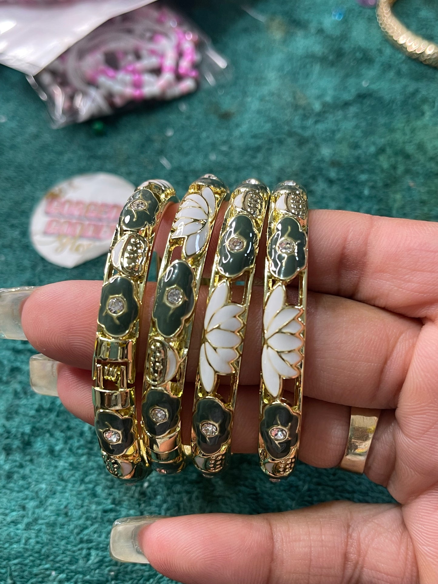 Olive Green & White Flower open bangle