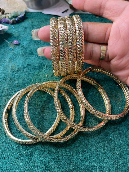 Gold swirls Open Bangle 1pc