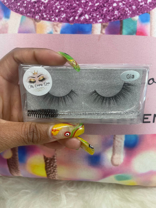 Gia Lashes 15 MM