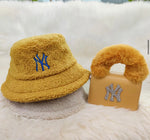 NYC fur bucket hat & purse 👜 set