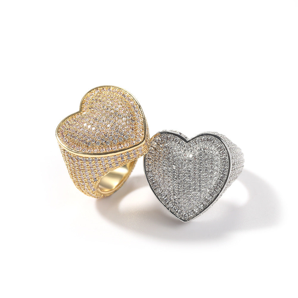 CHUNKY DIAMOND HEART RING